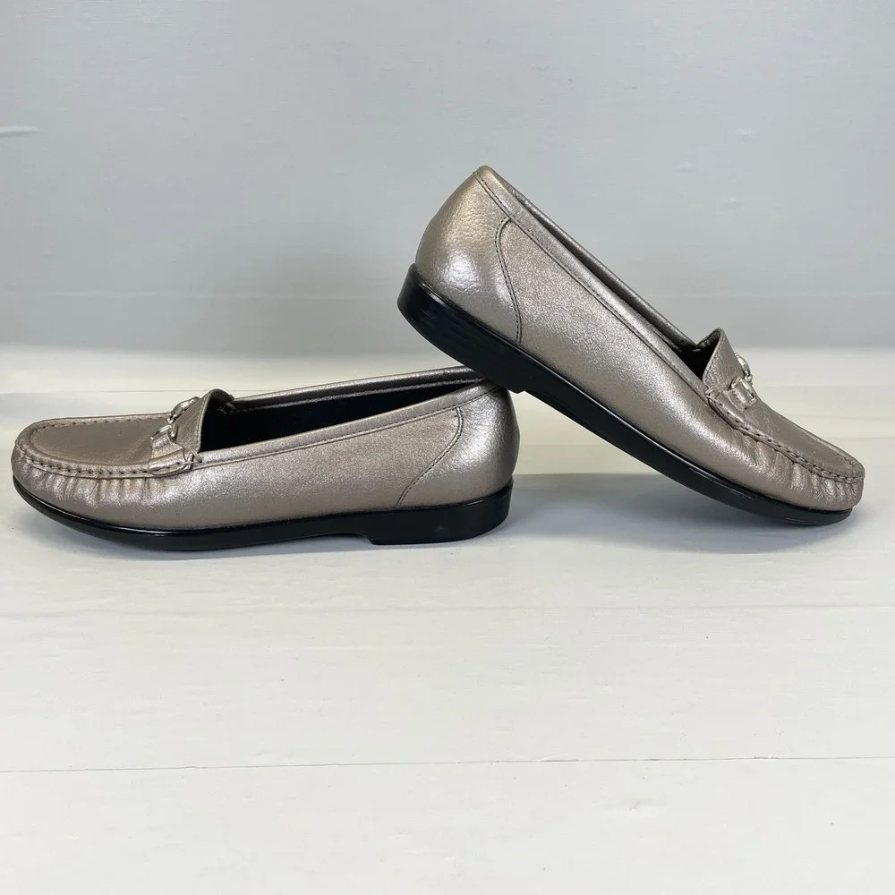 SAS Metro Horsebit Loafers Womens Size 9.5 M Gray Silver Leather Tripad Shoes